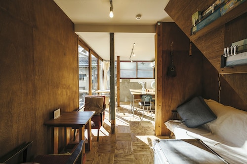 Torii-Kuguru Hostel