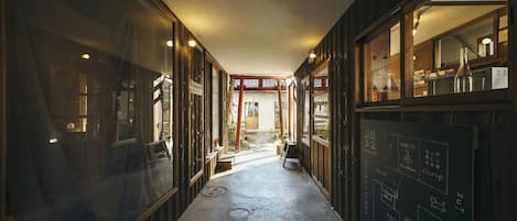 Entrée de l’hébergement