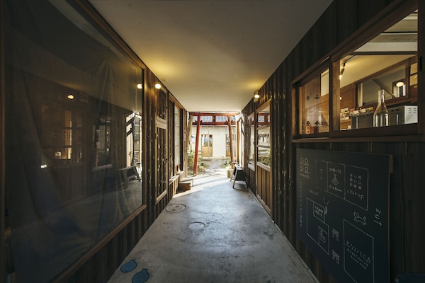 Overnatningsstedets indgangsparti