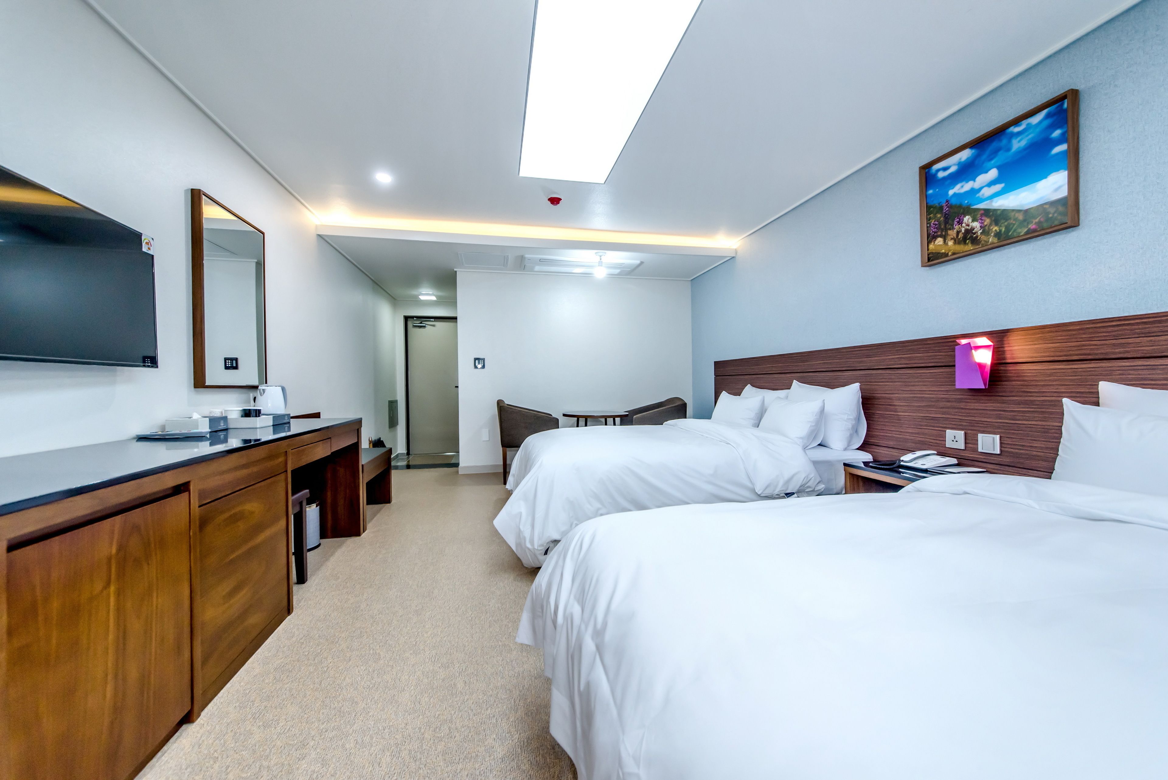 quadruple room, terrace | blackout curtains, free wifi