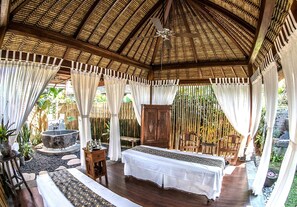 Salas de tratamientos para parejas, bañera de hidromasaje