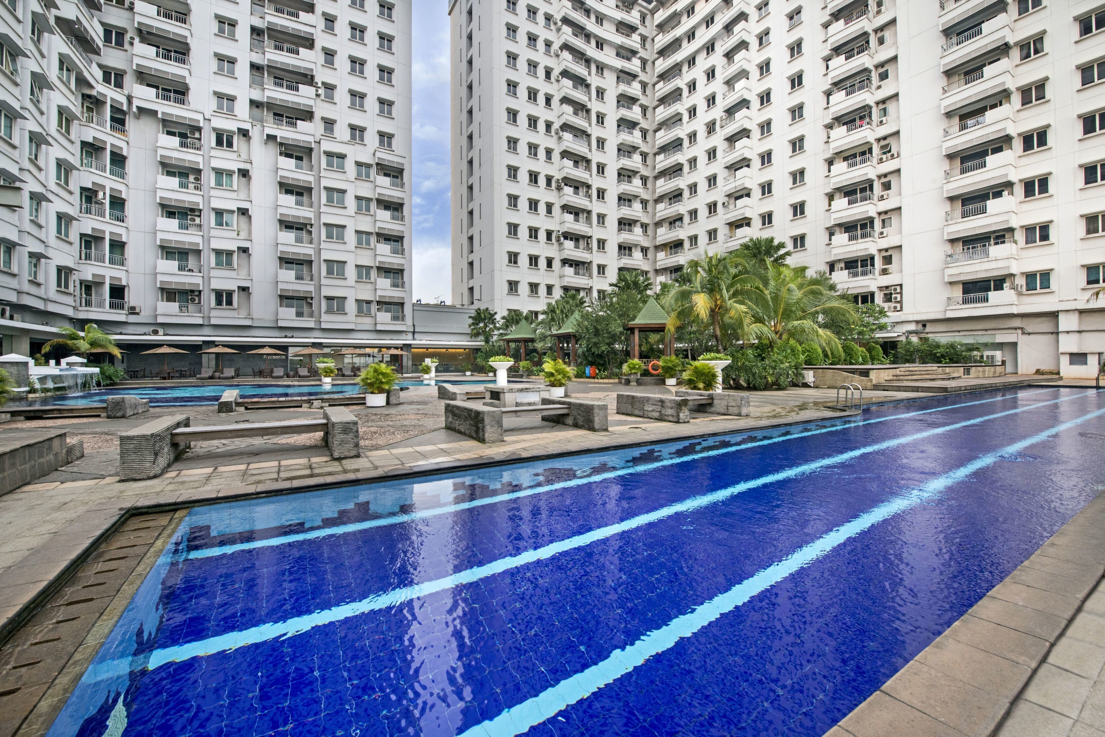 Kolam renang outdoor