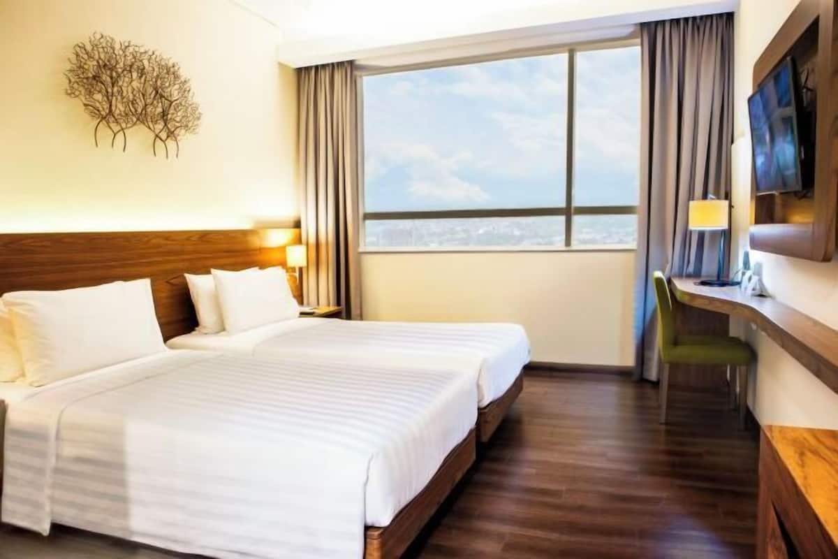 In-room safe, desk, iron/ironing board, free WiFi