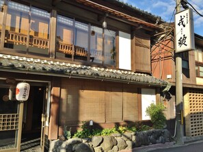 Exterior - Ebisukan (Yoshino)