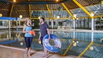 Exercise/lap pool