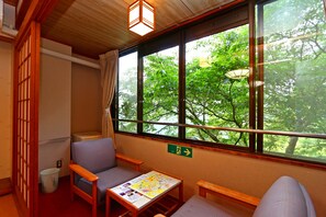 Kamar Tradisional, kamar mandi pribadi, pemandangan gunung (10 Tatami mats) | Meja kerja, Wi-Fi gratis, dan seprai linen