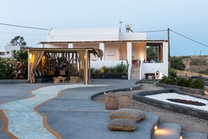 Exterior - Le Grand Blue (Santorini)