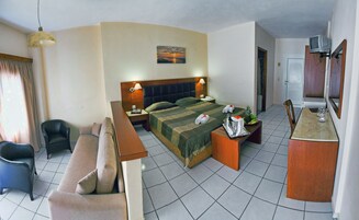 Family Room, 1 Bedroom, Sea View | Premium bedding, iron/ironing board (on request), cribs (surcharge)