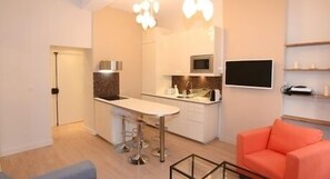Apartment, 1 Bedroom | Living area