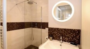 Apartment, 1 Bedroom | Bathroom
