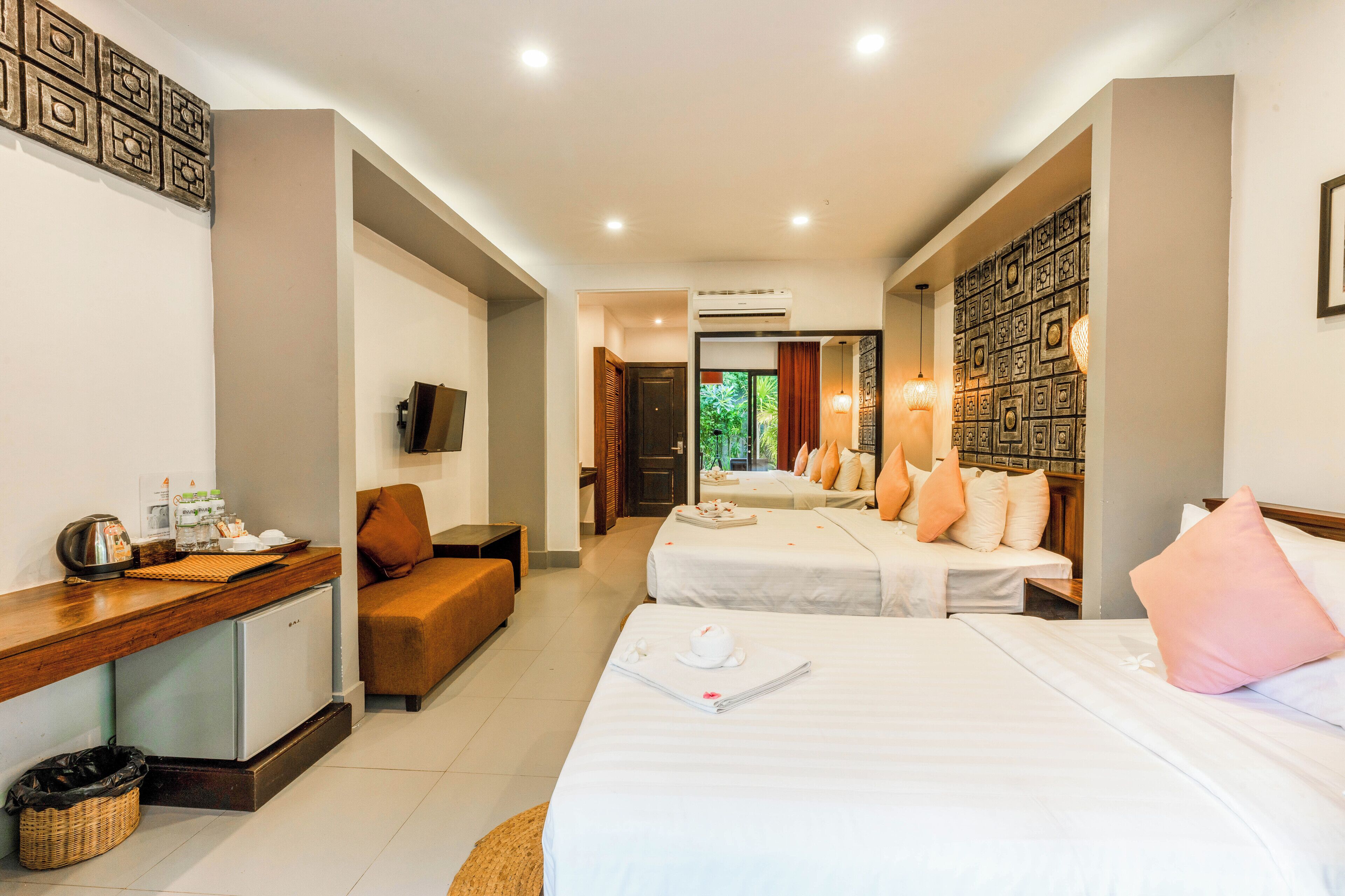 Deluxe Family Balcony With Pool View