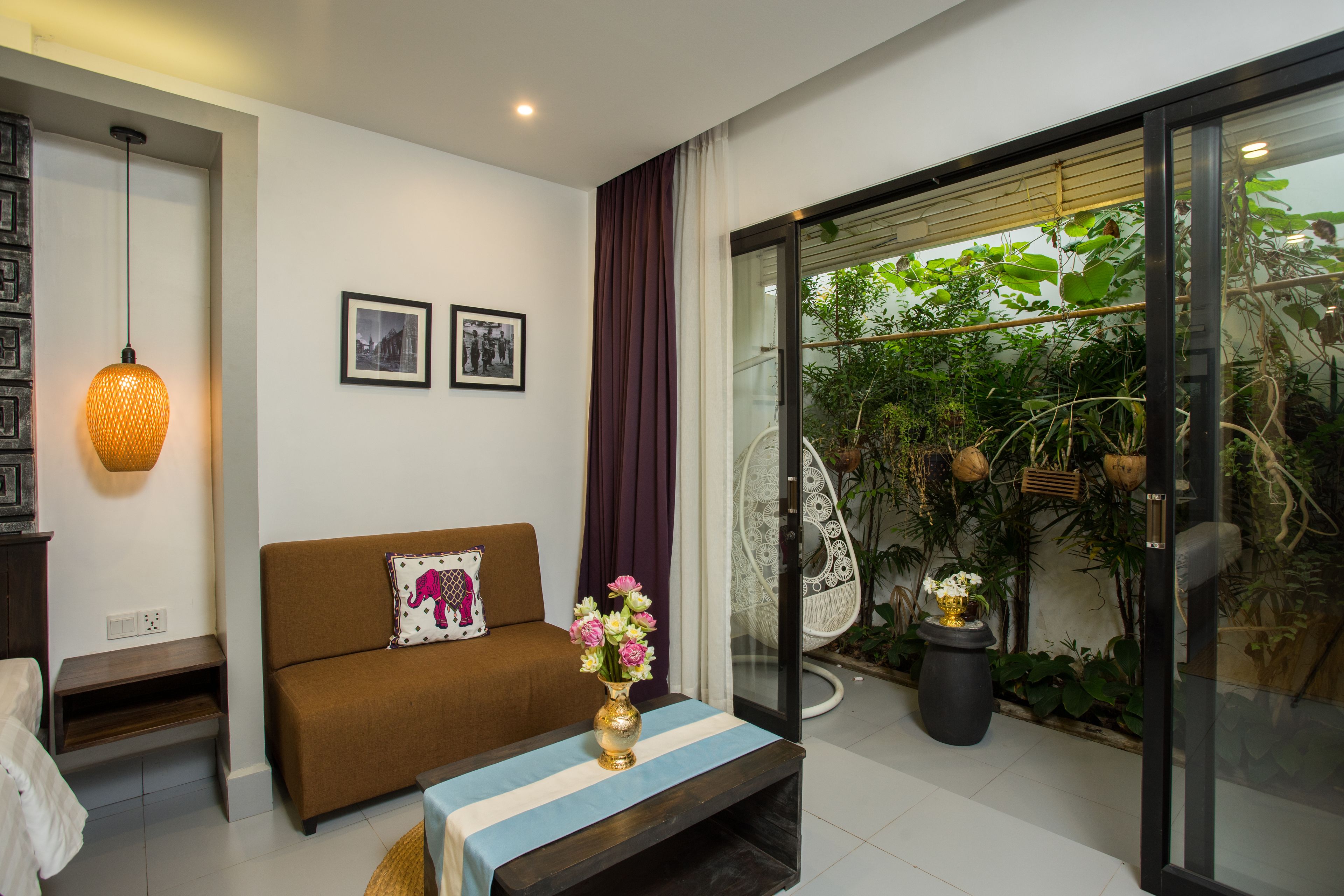 Deluxe King Room