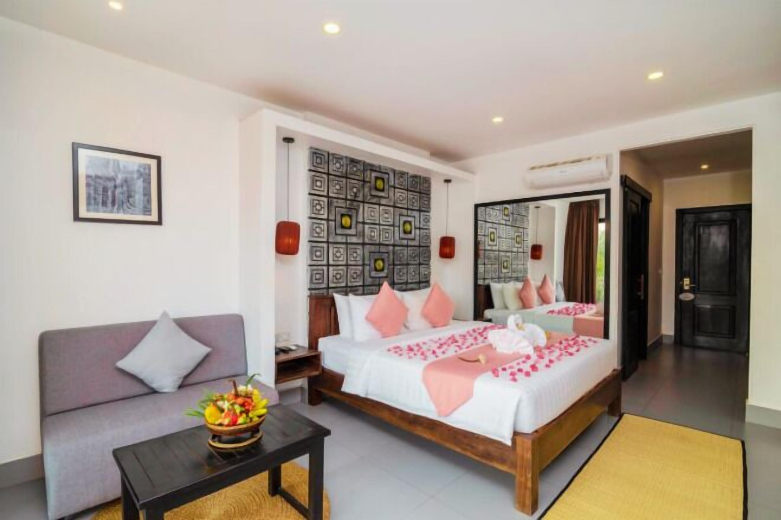 1 bedroom, minibar, in-room safe, individually decorated