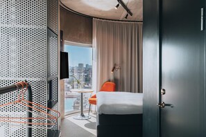 Kamer, 1 queensize bed, uitzicht op de stad | Uitzicht vanuit de kamer