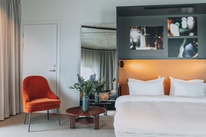 Junior Suite, 1 King Bed, Ocean View | Premium bedding, in-room safe, blackout drapes, soundproofing - STORY HOTEL MALMO, in JdV by Hyatt (Malmö)