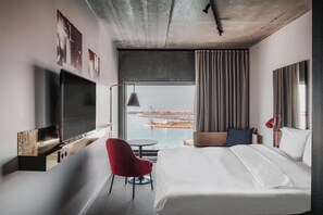 Premium bedding, in-room safe, blackout curtains, soundproofing - STORY HOTEL MALMO, in JdV by Hyatt (Malmö)