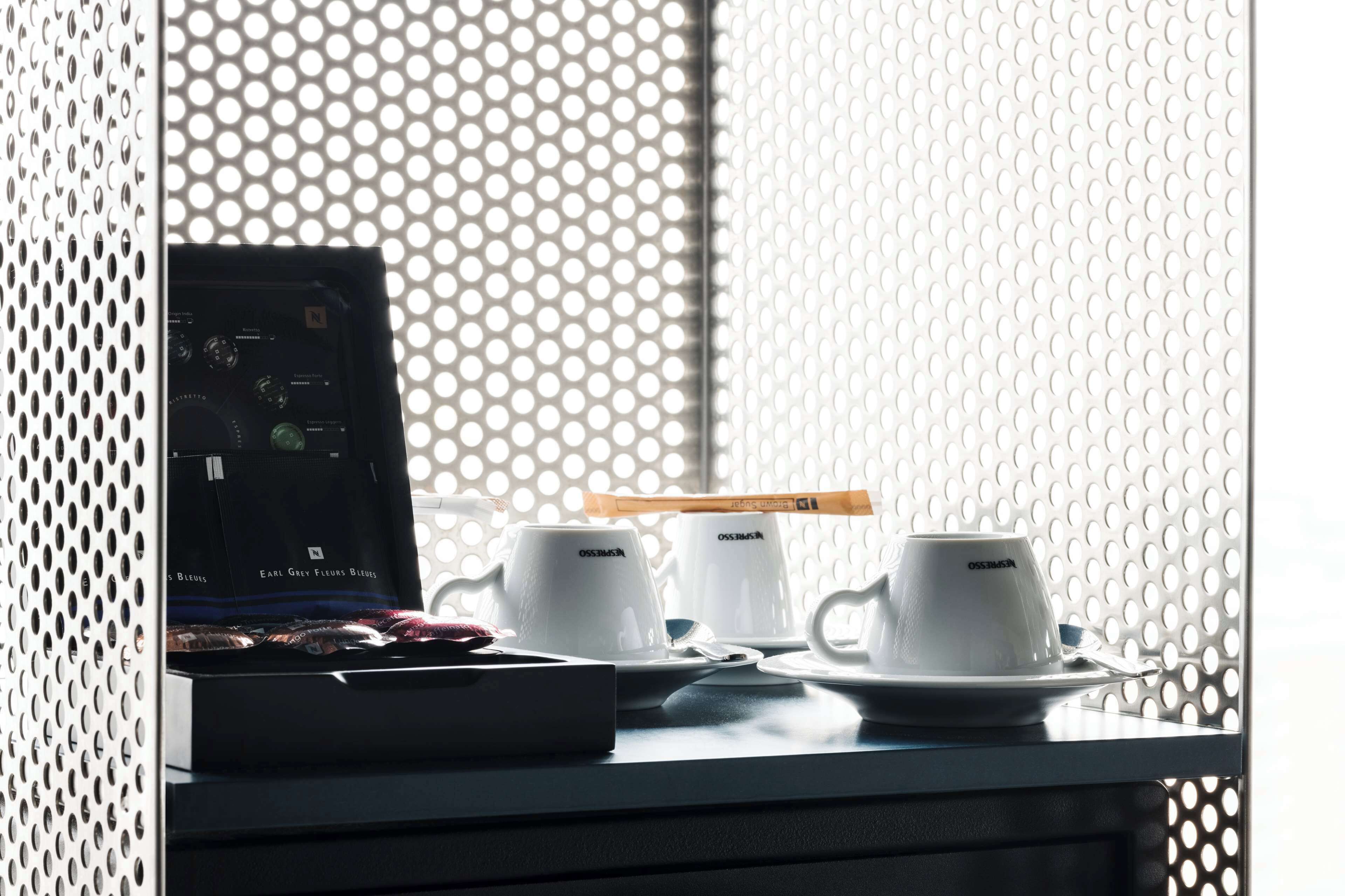 junior suite, 1 king bed, ocean view | premium bedding, in-room safe, blackout curtains, soundproofing