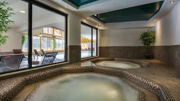 Indoor spa tub
