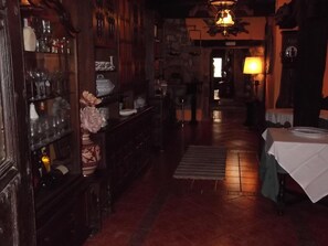 Restaurant - Albergue Gandara (Santillana del Mar)
