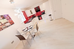 Shared kitchen - Live in Leeds Nazarene Apartments (Leeds)