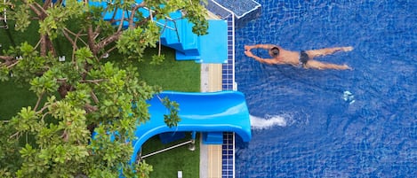 Alberca al aire libre