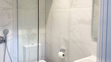 Double Room, Ensuite | Bathroom