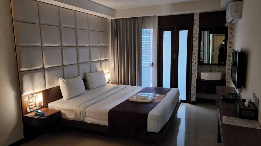 Collection O The Bangkok Cha Cha Suite