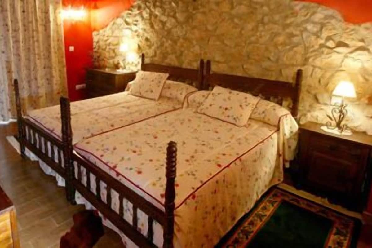 Chambre Supérieure Double ou avec lits jumeaux