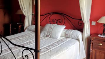Habitació doble estàndard | Escriptori, cortines opaques, bressols gratuïts i llits addicionals