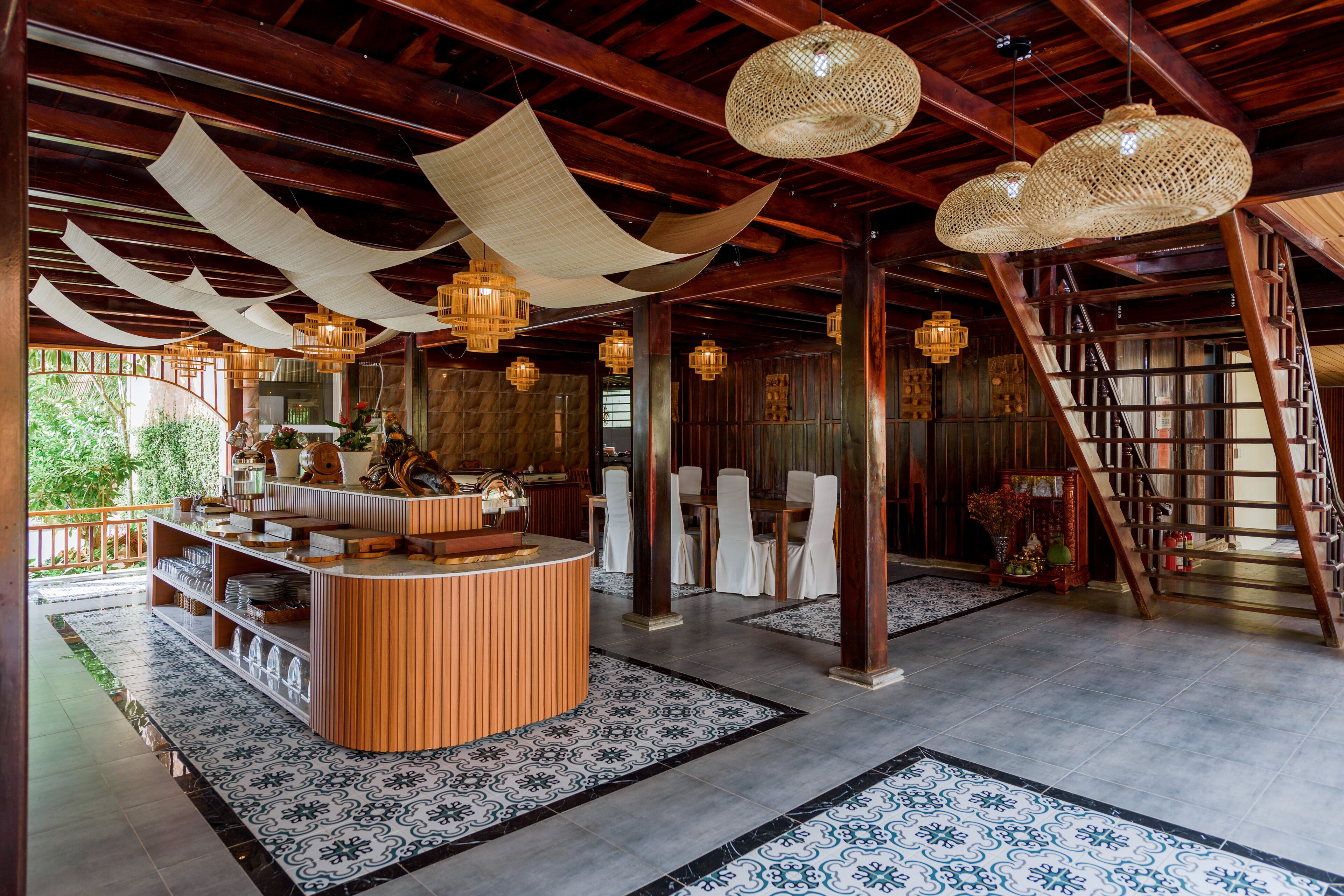 lunch, dinner served; fusion cuisine, pool views