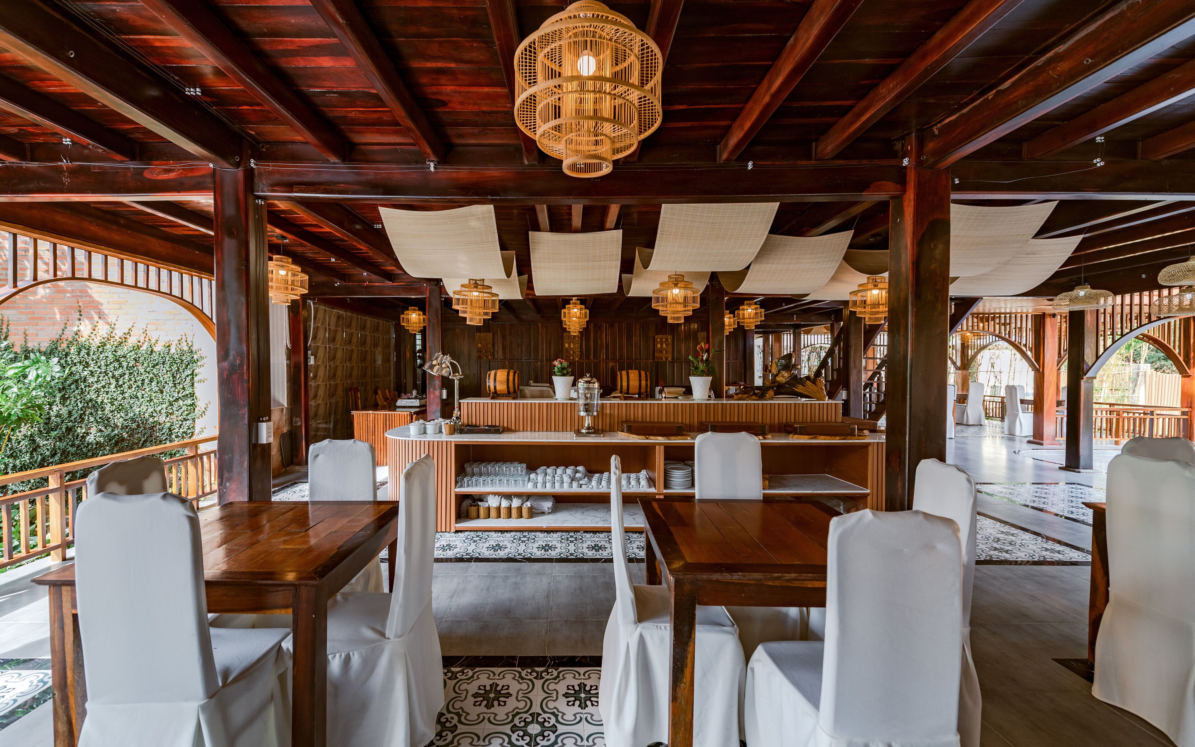 lunch, dinner served; fusion cuisine, pool views