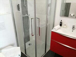 Quarto casal superior | Chuveiro