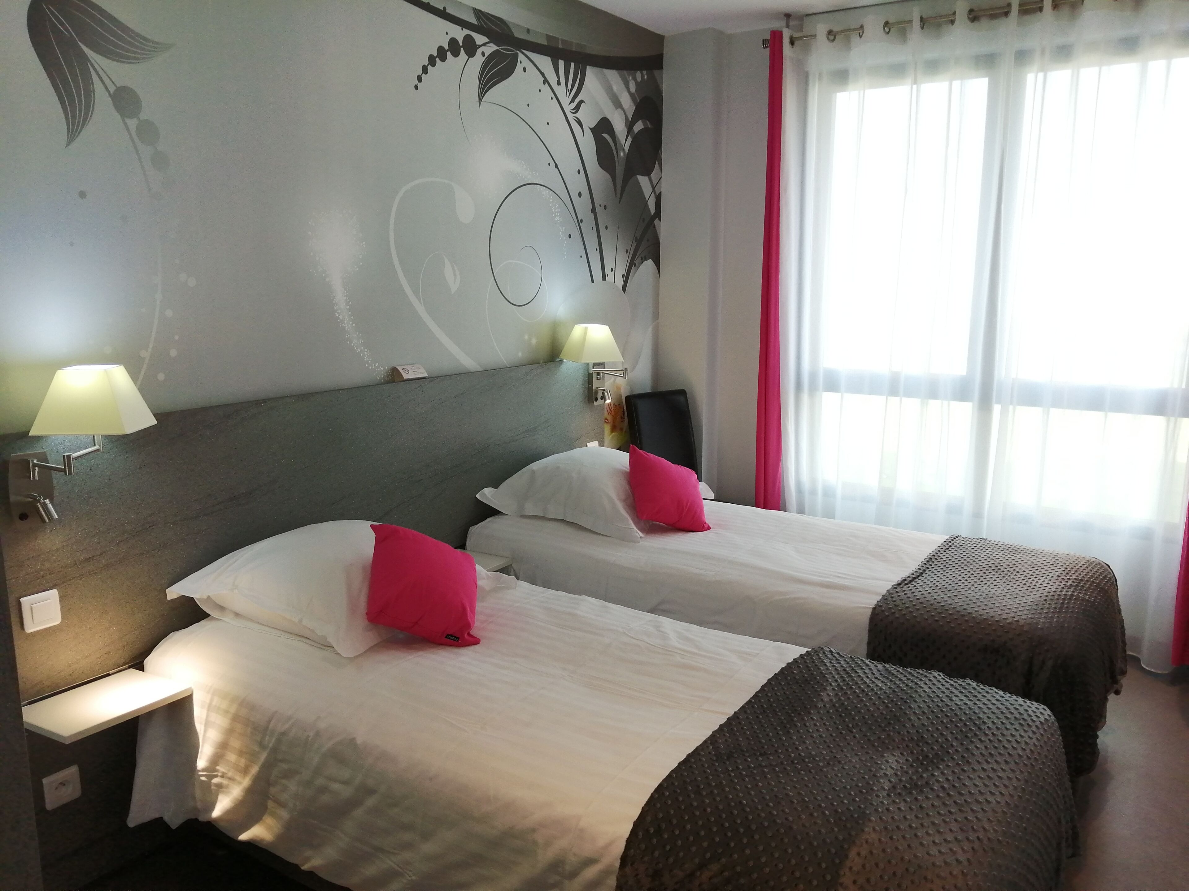 standard double room | premium bedding, desk, soundproofing, iron/ironing board