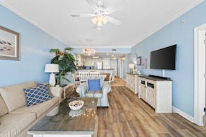 Living area - Boardwalk Beach Resort by Panhandle Getaways (Panama City Beach)