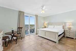 Apartment, 4 Schlafzimmer, Meerblick (811) | Individuell dekoriert, individuell eingerichtet