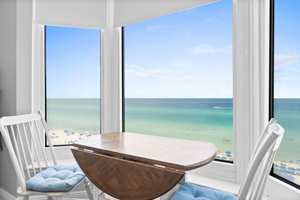 Huoneisto, 2 makuuhuonetta, valtamerinäköala | Näkymä huoneesta