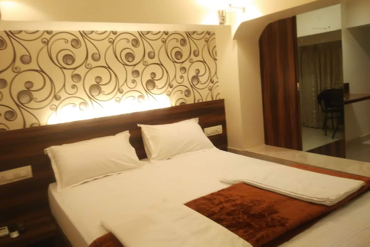 Standard Double Room, 1 Katil Kelamin (Double) | 1 bilik tidur, peralatan tempat tidur premium