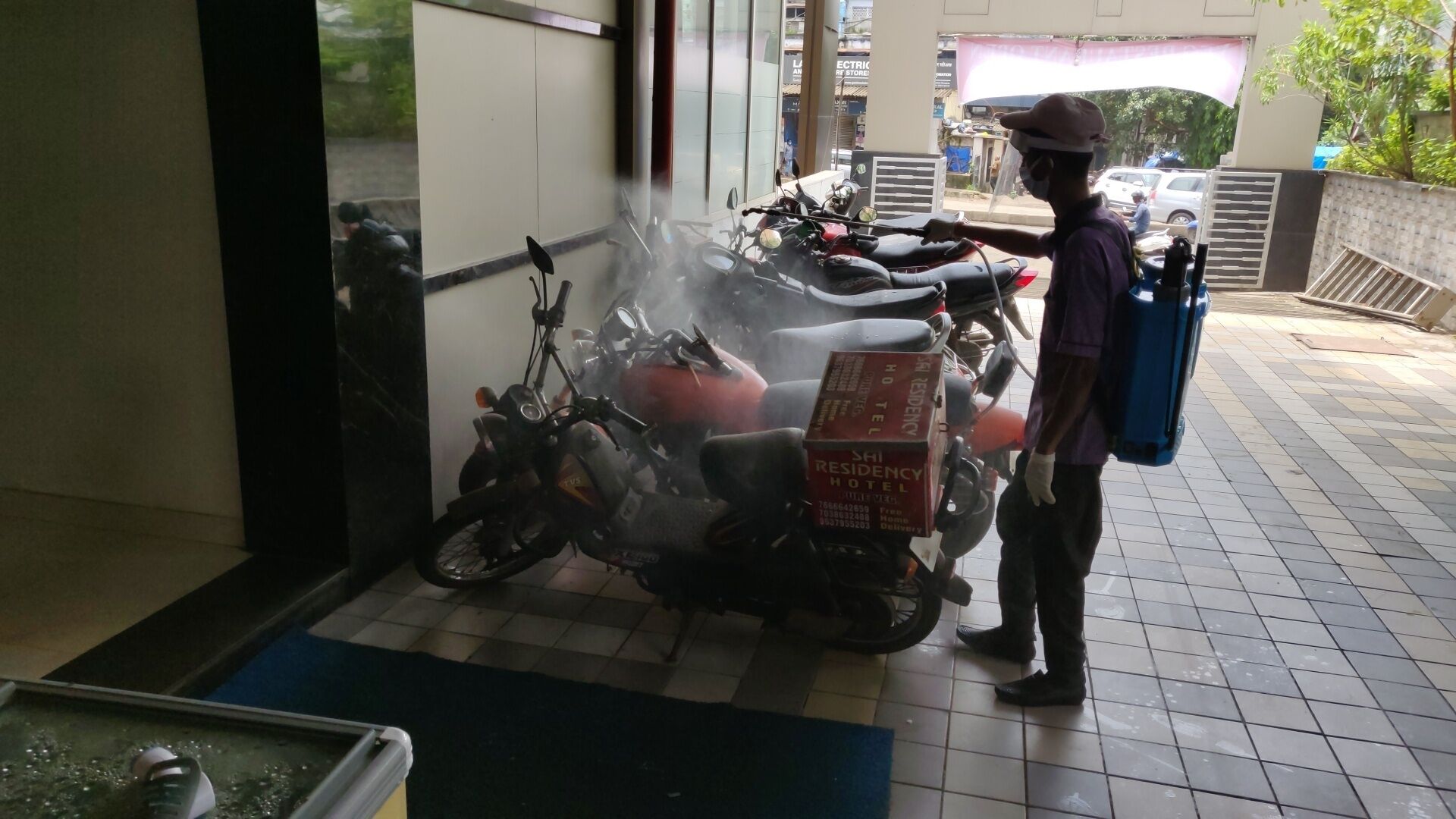 门厅