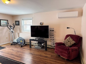 Apartamento família, 2 quartos | Área de estar