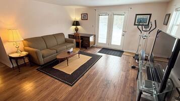 Family Apartment, 2 Bedrooms | Living area