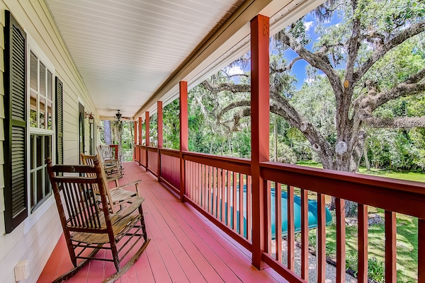Room, 2 Twin Beds, Shared Bathroom (2 XL Twin Beds - #6) | Terrace/patio