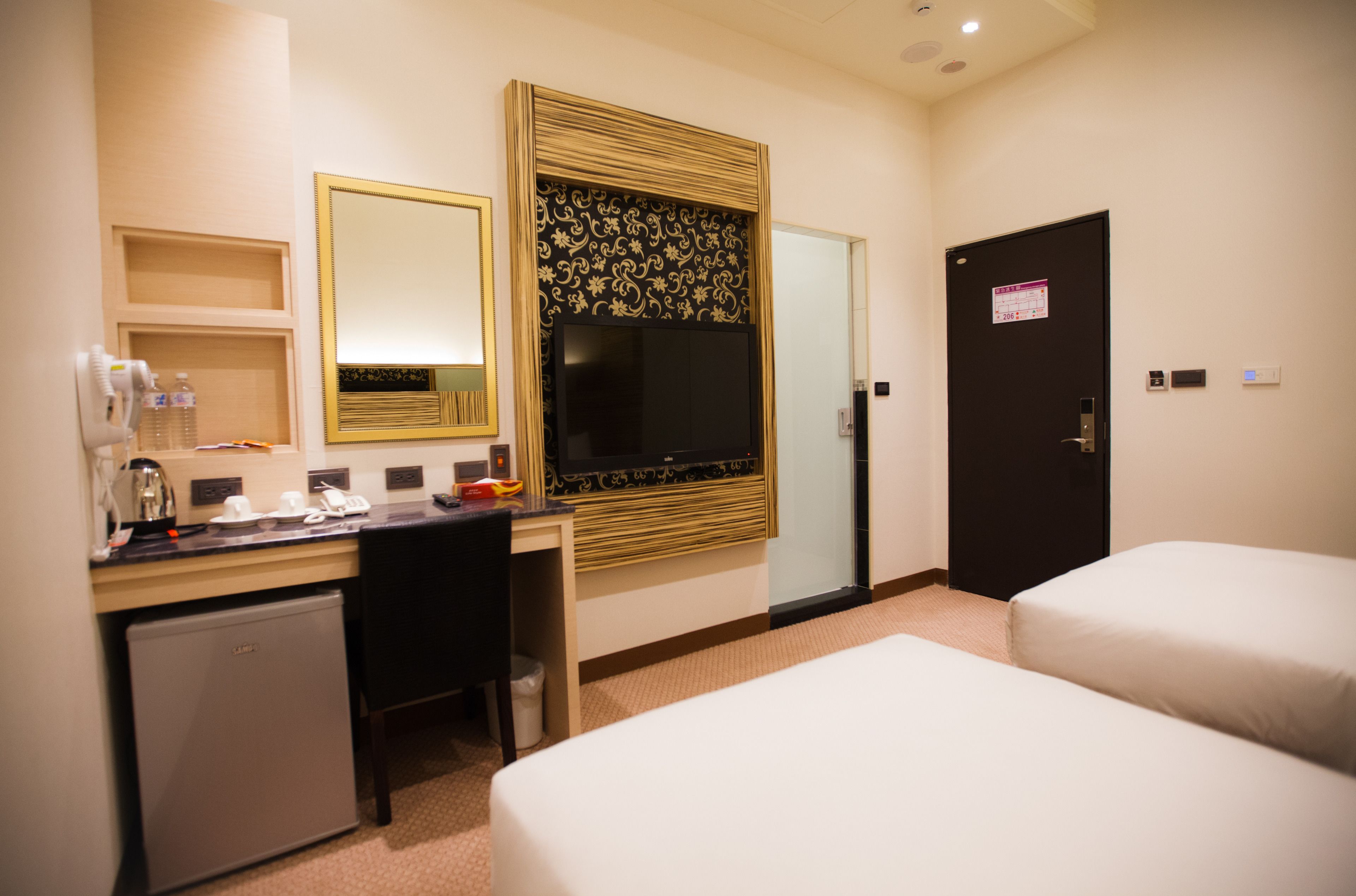 business twin room, 2 single beds | desk, blackout curtains, soundproofing