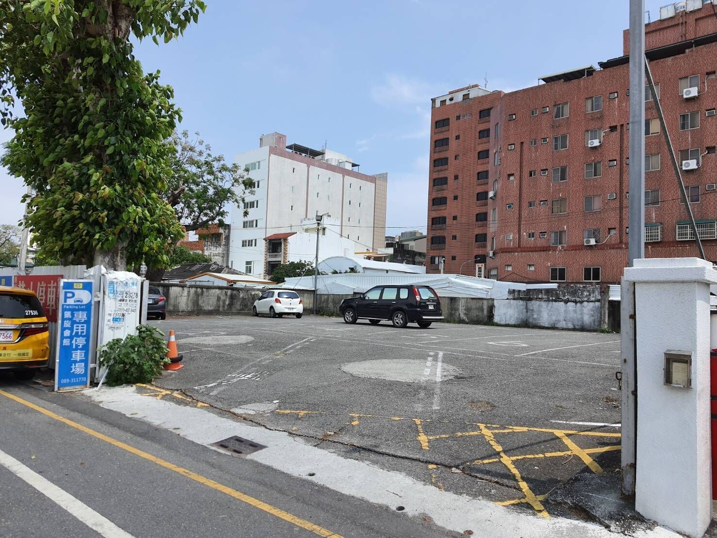 self-parking (surcharge) 120 per day