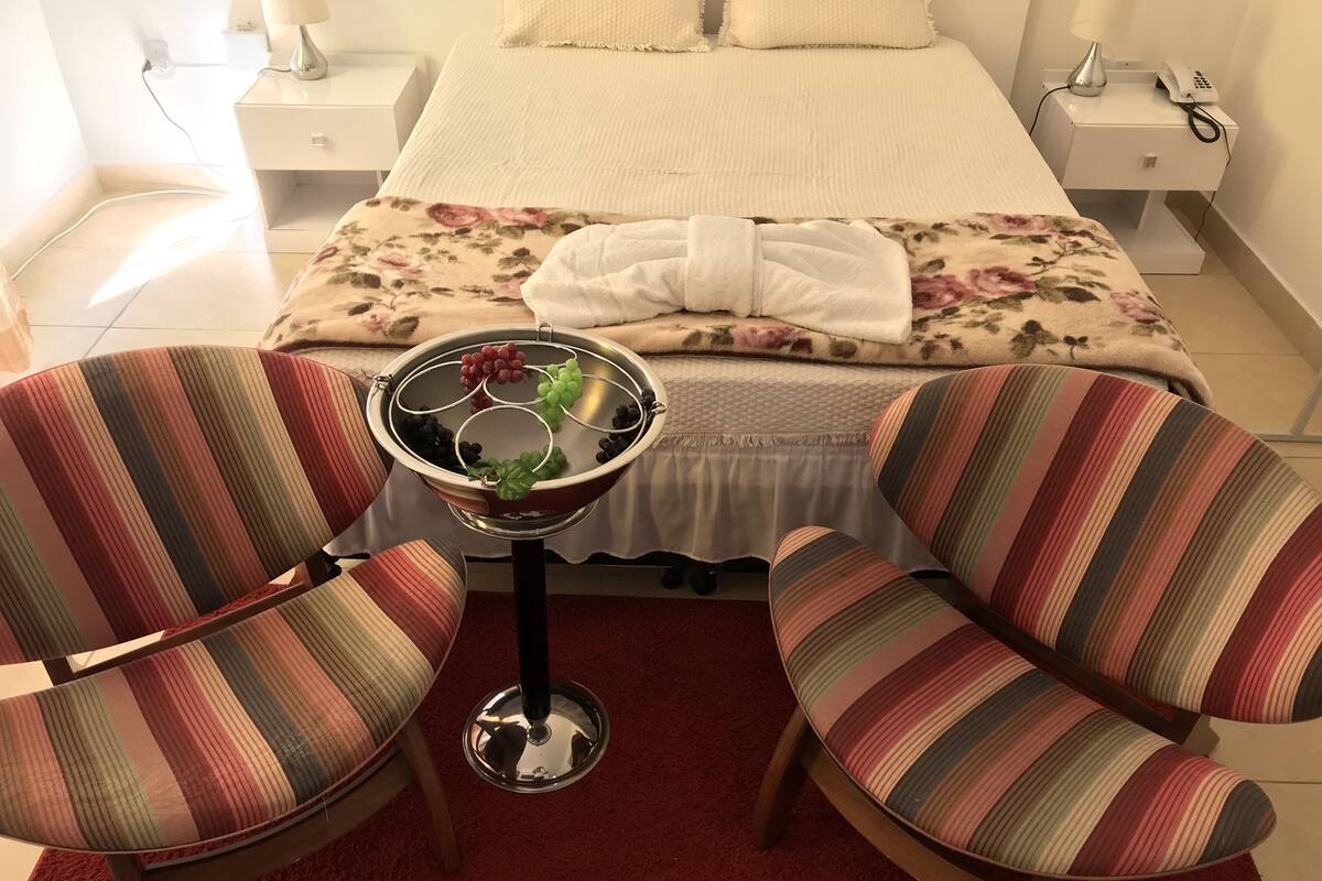 Exclusive Room | Minibar, desk, blackout curtains, rollaway beds