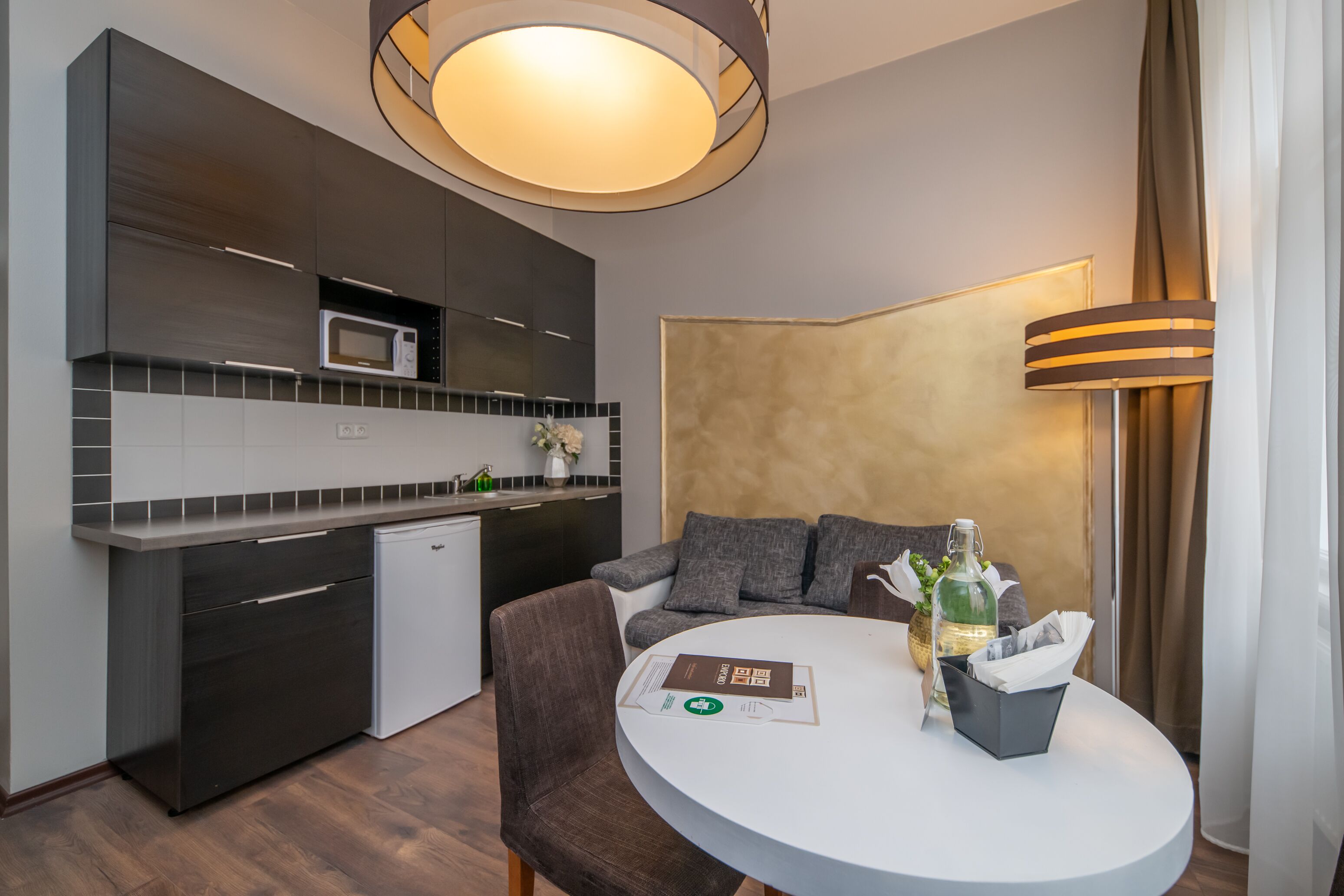 fridge, coffee/tea maker, electric kettle, high chair