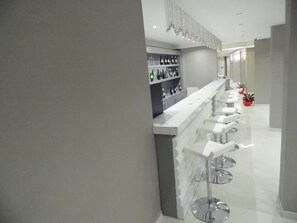 Bar (in der Unterkunft)