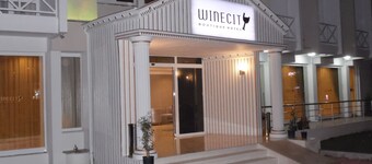 Winecity Hotel