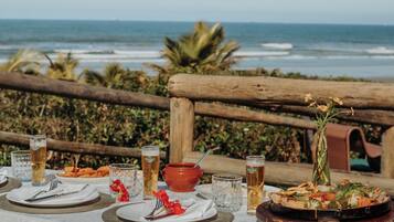 Breakfast, lunch, dinner served; Brazilian cuisine