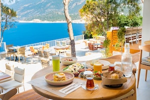 Desayuno buffet incluido todos los días