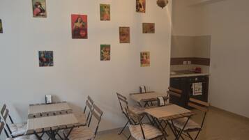 Colazione a buffet inclusa, servita tutte le mattine